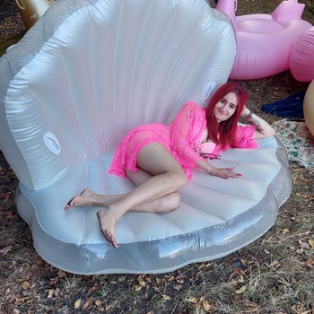 Lena deflating clamshell and swans - video