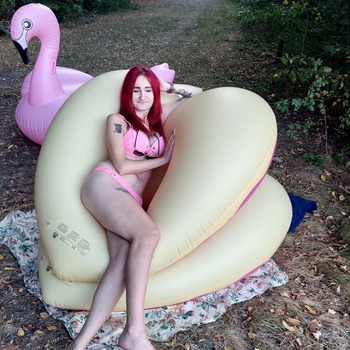 Lena sitting on the two donutheart- photocollection