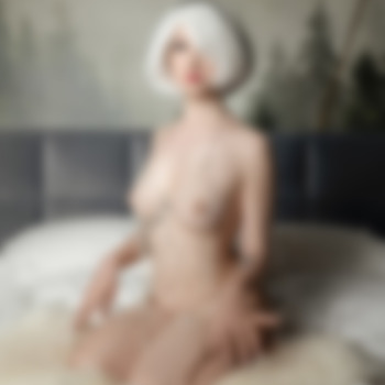 2B nude P1000612
