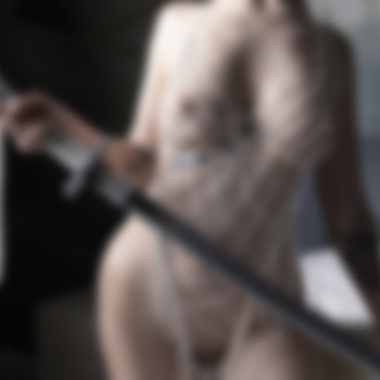2B nude P1000766