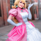 Peach Cosplay