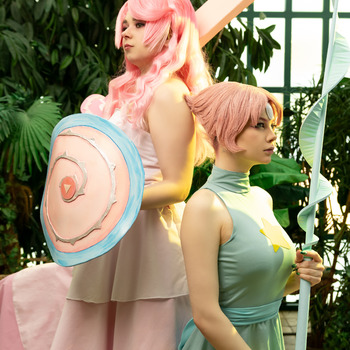 Pearl and Rose Quartz - Steven's Universe