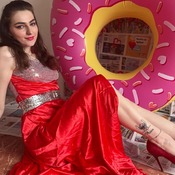 Lera valentine shooting with donutheart.