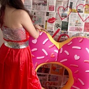 Lera valentine shooting with donutheart.