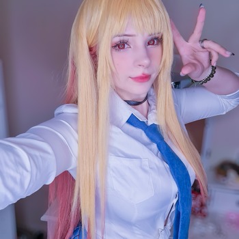 Marin - dress up darling
