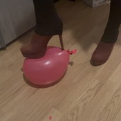 Pop balloons columns