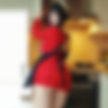 2 home photos of Yor in the kitchen ♥