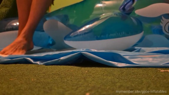 Popping the inflatable blue intex whale / orca