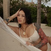 Taylor (Nhi Vo)