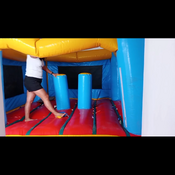 Jumping barefeet on inflatable castle by Ary!!!