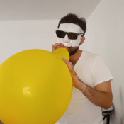 Blowing up 10 balloons in 10 minutes (no pop)