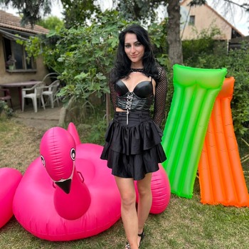 Lera black cat with inflatables