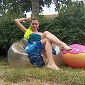 Lera shooting with inflatables + videoclip.