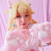 Selfis peach neko