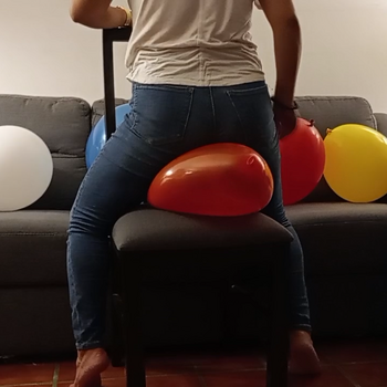 Ride balloons in a chair by Ary!!! (non pop video)