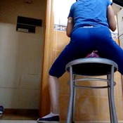 Sit to pop mylar balloon minnie