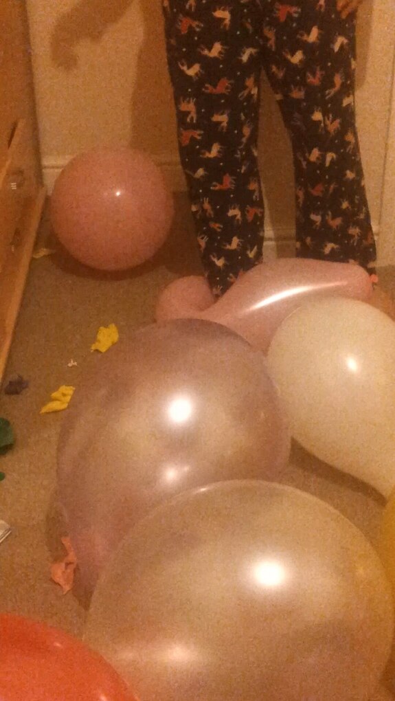 Charls Big balloon bust Barefeet