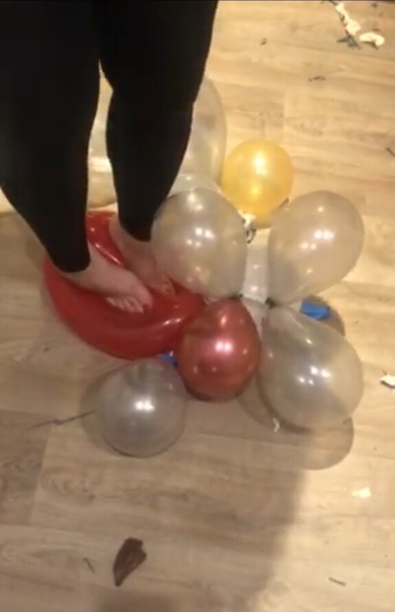 Claires sexy balloon stomping arch