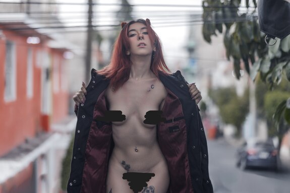 Aranza en la ventana