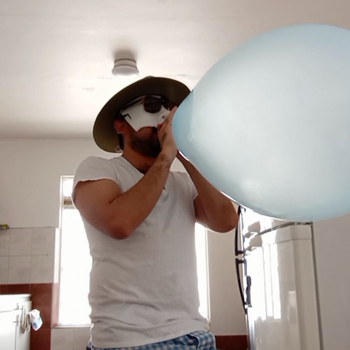 Blow balloons non pop