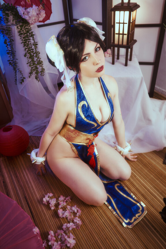 ✨ Chun-Li ✨(cosplay, feet content and bondage)