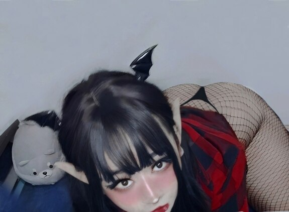 Goth girl NSFW