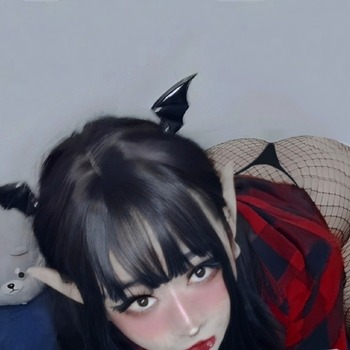 Goth girl NSFW