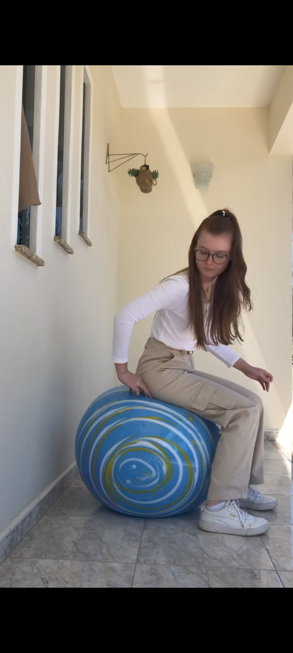 Play ball blue sit to pop