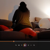 Pop and deflate Valentine´s Day balloons!!!