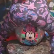 Sit to pop 2 Beachballs mickey