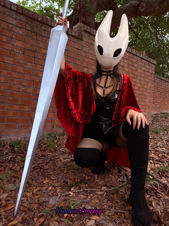Hallownest's Huntress – Hornet