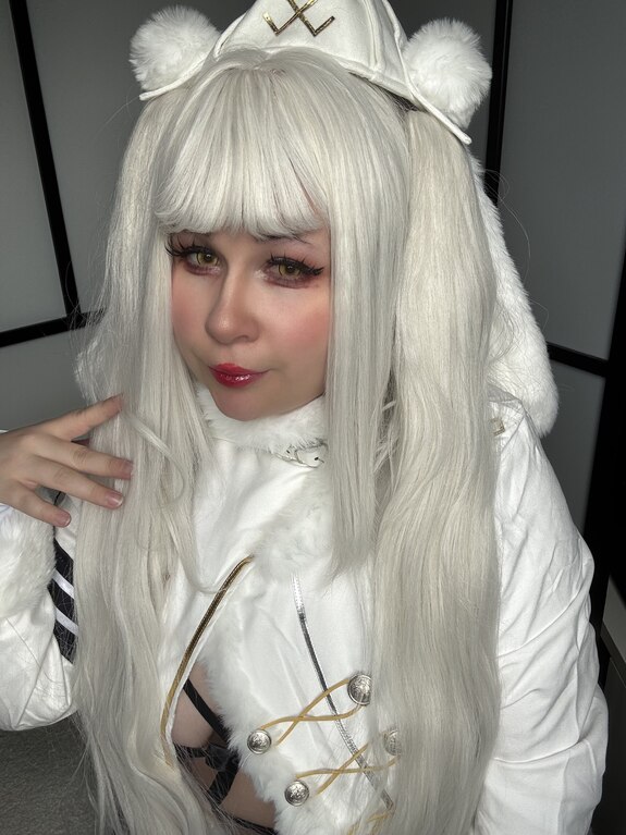 Blanc selfie | Phone