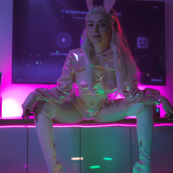 fanservice - Lights of Yekb - Holographic Gift